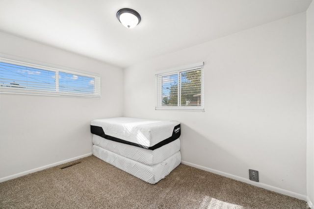 5261 S 2200 W, Roy, UT 84067