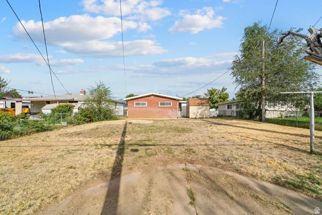 5261 S 2200 W, Roy, UT 84067