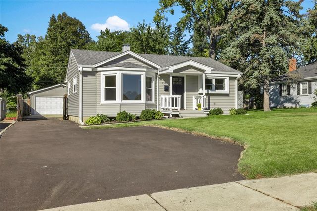218 S Morgan Avenue, Wheaton, IL 60187