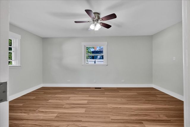 218 S Morgan Avenue, Wheaton, IL 60187