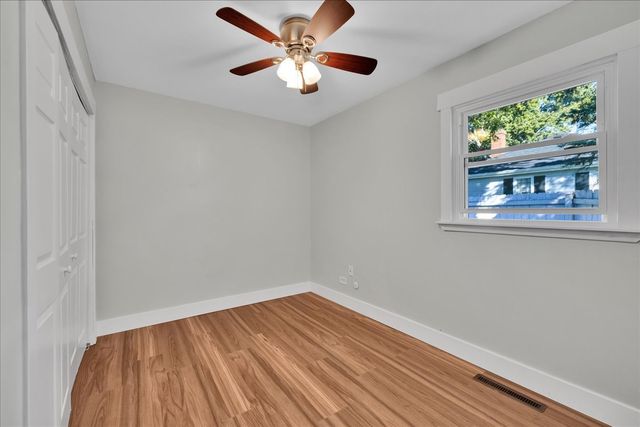 218 S Morgan Avenue, Wheaton, IL 60187