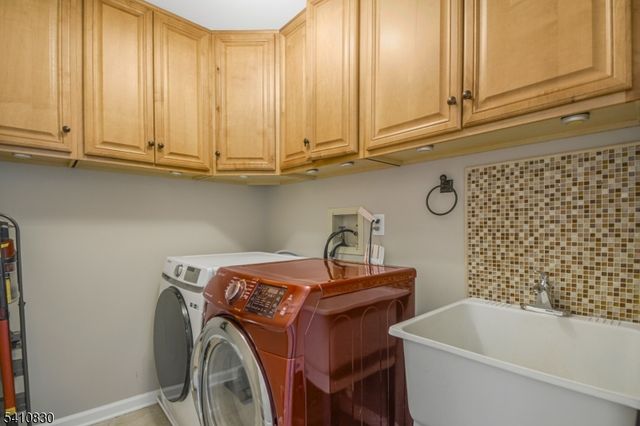 2004 S Branch Dr, Readington Twp., NJ 08889