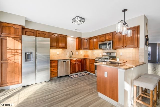 2004 S Branch Dr, Readington Twp., NJ 08889