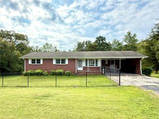 1006 Kaye Street, Seneca, SC 29678
