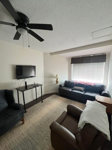 2518 Mcelroy Street, Tallahassee, FL 32310