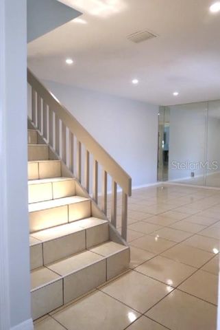 15202 E POND WOODS DRIVE 9, Tampa, FL 33618