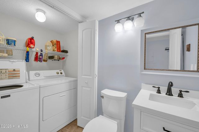 2030 Albert Circle, Wilmington, NC 28403