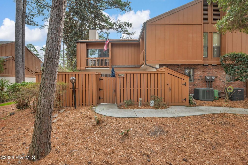 2030 Albert Circle, Wilmington, NC 28403