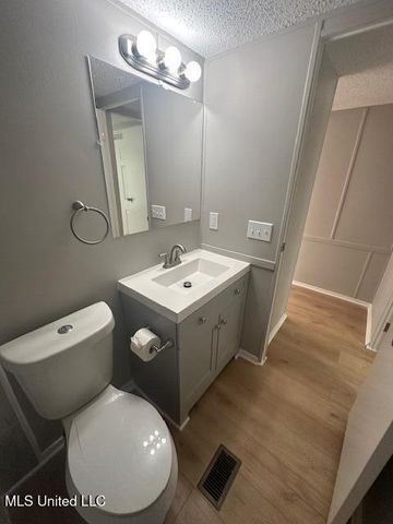 224 Aqua Way, Pearl, MS 39208