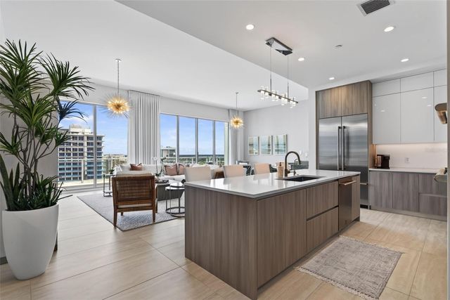 301 QUAY COMMONS 1903, Sarasota, FL 34236