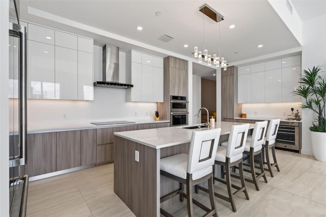 301 QUAY COMMONS 1903, Sarasota, FL 34236