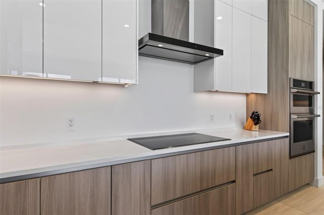 301 QUAY COMMONS 1903, Sarasota, FL 34236