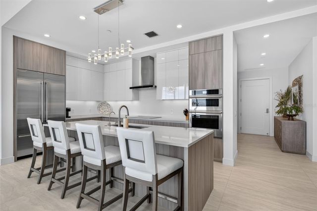 301 QUAY COMMONS 1903, Sarasota, FL 34236