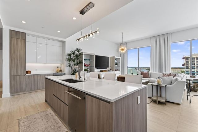 301 QUAY COMMONS 1903, Sarasota, FL 34236