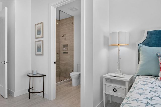 301 QUAY COMMONS 1903, Sarasota, FL 34236