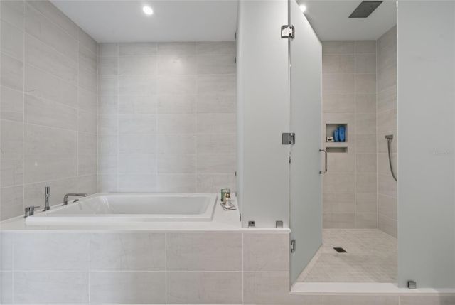 301 QUAY COMMONS 1903, Sarasota, FL 34236