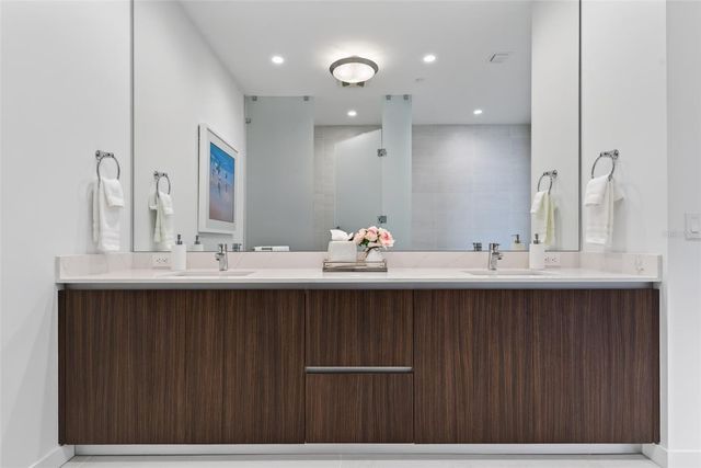 301 QUAY COMMONS 1903, Sarasota, FL 34236