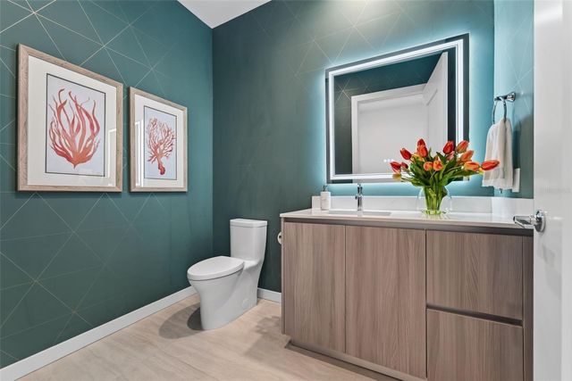 301 QUAY COMMONS 1903, Sarasota, FL 34236