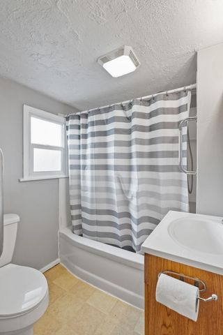 4513 E 3rd Ave, Spokane Valley, WA 99212