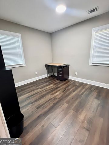 2752 Santa Barbara Drive NW, Atlanta, GA 30318