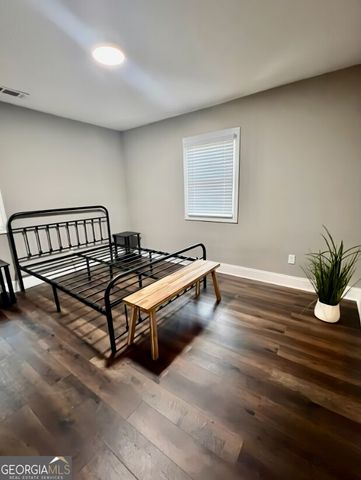 2752 Santa Barbara Drive NW, Atlanta, GA 30318