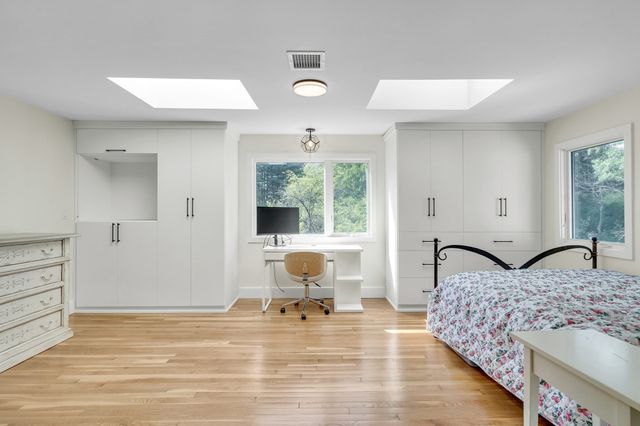 1 Maureen Rd, Lexington, MA 02420