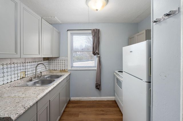 4033 Harbor Chapel Road, Kingsport, TN 37664