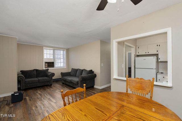 4033 Harbor Chapel Road, Kingsport, TN 37664