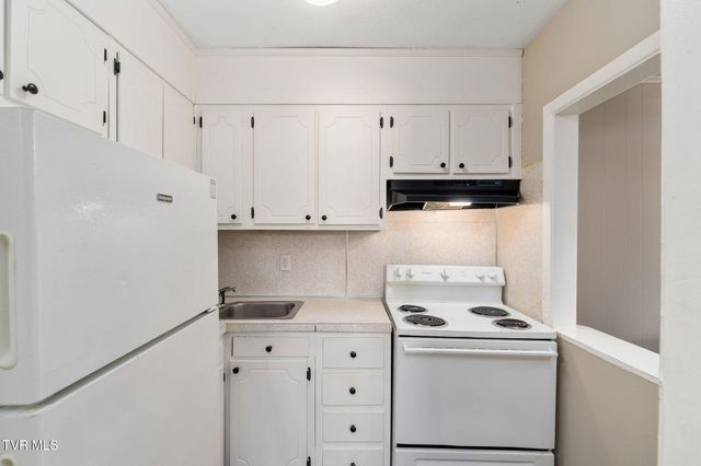 4033 Harbor Chapel Road, Kingsport, TN 37664