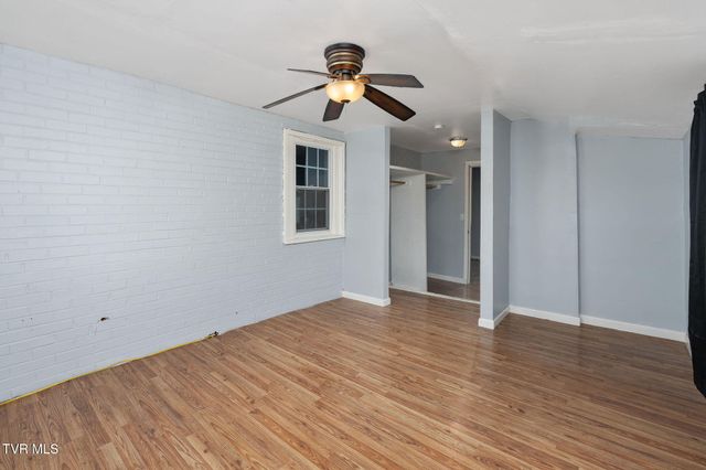 4033 Harbor Chapel Road, Kingsport, TN 37664