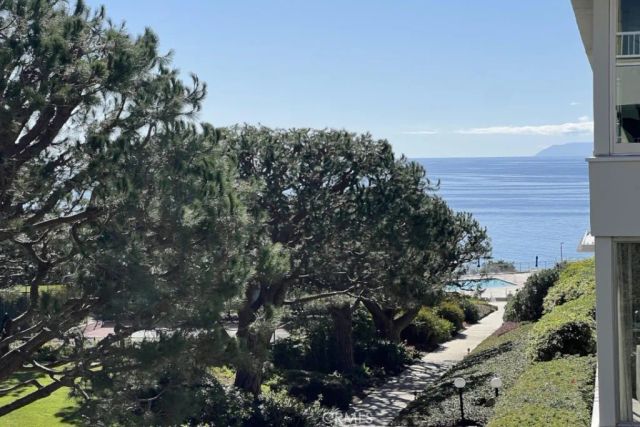 32700 Coastsite Drive 102, Rancho Palos Verdes, CA 90275