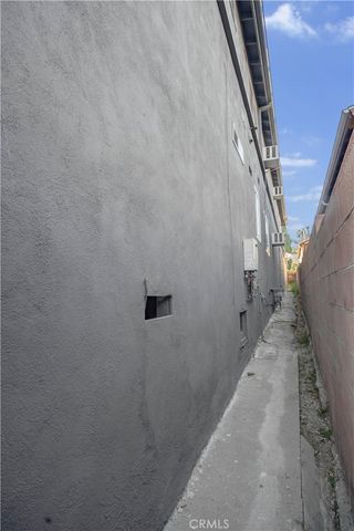 5620 Stratford, Los Angeles, CA 90042