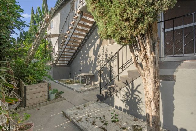 5620 Stratford, Los Angeles, CA 90042