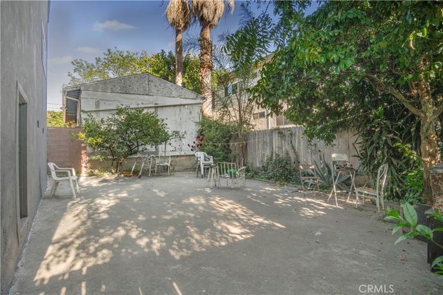 5620 Stratford, Los Angeles, CA 90042