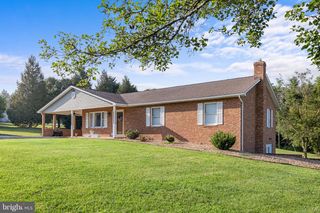 57 LINDSAY LN, Edinburg, VA 22824