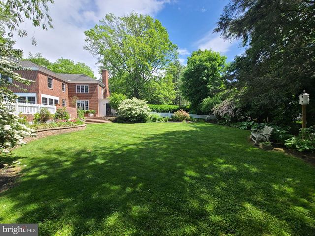 505 HILLCREST AVE, State College, PA 16803