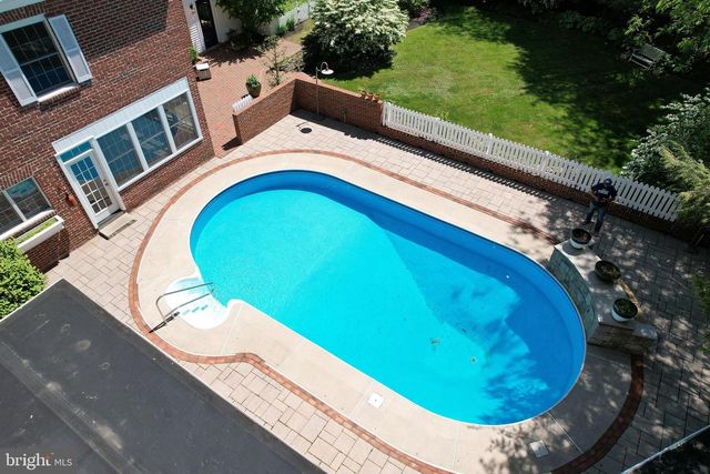 505 HILLCREST AVE, State College, PA 16803