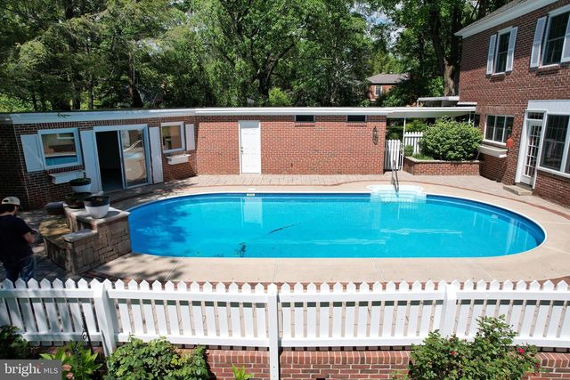 505 HILLCREST AVE, State College, PA 16803