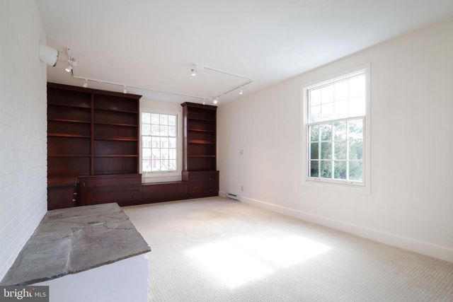 505 HILLCREST AVE, State College, PA 16803