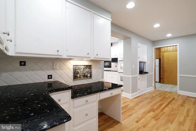 505 HILLCREST AVE, State College, PA 16803