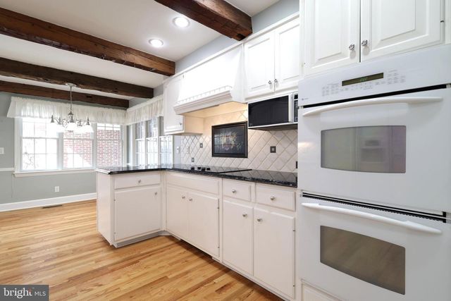 505 HILLCREST AVE, State College, PA 16803