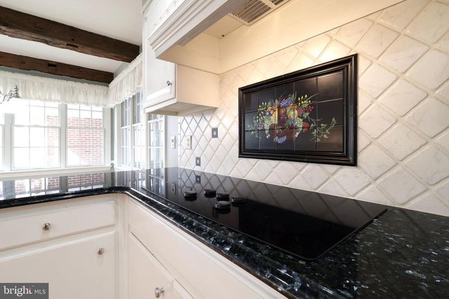 505 HILLCREST AVE, State College, PA 16803