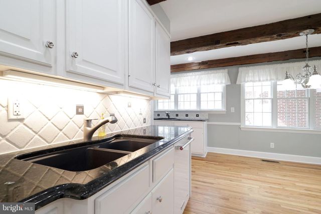 505 HILLCREST AVE, State College, PA 16803