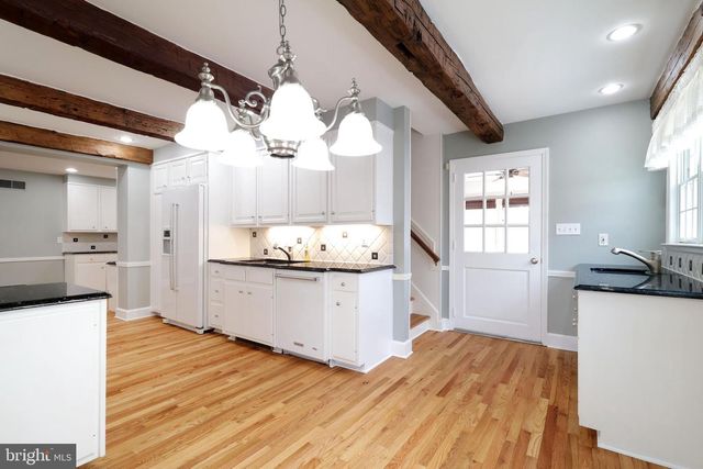 505 HILLCREST AVE, State College, PA 16803