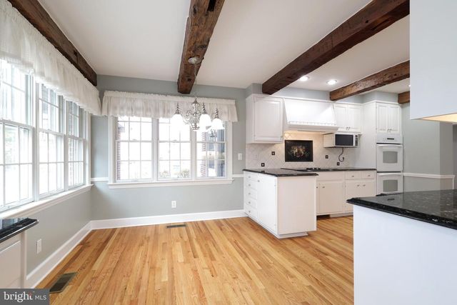 505 HILLCREST AVE, State College, PA 16803