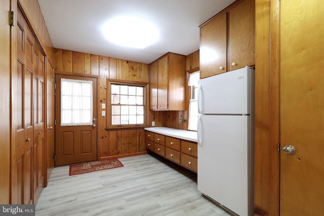 505 HILLCREST AVE, State College, PA 16803