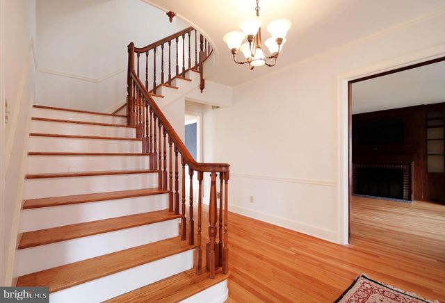 505 HILLCREST AVE, State College, PA 16803