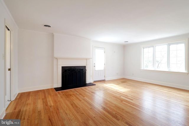 505 HILLCREST AVE, State College, PA 16803