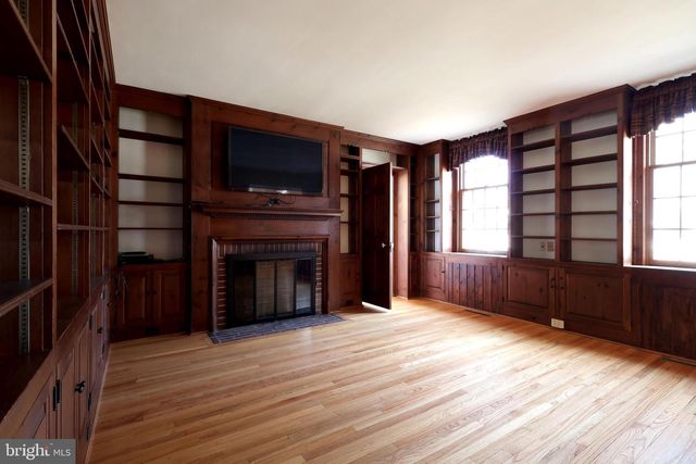 505 HILLCREST AVE, State College, PA 16803