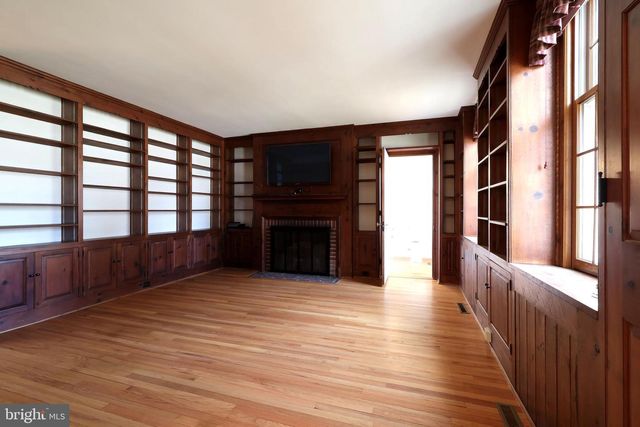 505 HILLCREST AVE, State College, PA 16803